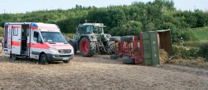 traktor-unfall-100__t-1534101026614_v-16to7 ألمانيا : رحلة ترفيهية باستخدام جرار تنتهي بمأساة