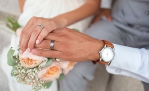 كندا : عروس تلغي حفل زفافها بعد رفض المدعوين دفع ” رسوم الحضور “