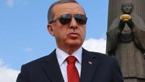 تركيا : قرار لوزارة الداخلية يقضي بتعليق صورة الرئيس أردوغان في مداخل المؤسسات التابعة لها
