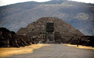 اكتشاف أثري مذهل تحت ثاني أكبر هرم في المكسيك