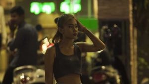 قاصرات كمبوديات يمارسن الجنس بتحريض من أهاليهن ! ( فيديو )