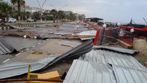 أضرار جراء عاصفة ضربت مدينة جبلة ( صور )