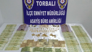 تركيا : القبض على عصابة سرقت كميات من الذهب و مئات الآلاف من الليرات من منزل صائغ سوري