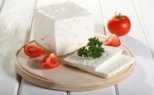 دراسة : الجبن الأبيض يغني عن الحميات ( فيديو )