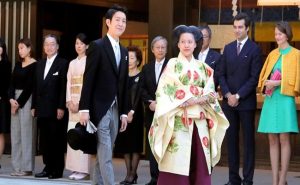 أميرة يابانية تتخلى عن لقبها و تتزوج رجلاً من العامة !