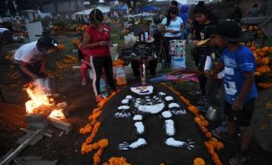 احتفالات حاشدة في المكسيك بمناسبة ” يوم الموتى العالمي “