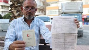 تركيا : ستيني ” فراري ” يتحدث عن معاناته بسبب مشكلة فريدة من نوعها ! ( فيديو )