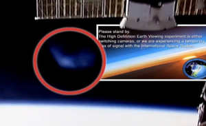 ” ناسا ” توقف البث المباشر من الفضاء بعد ثوان من ظهور جسم غامض ( فيديو )