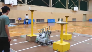 طلاب يابانيون يطورون ” روبوتات ” مذهلة ! ( فيديو )
