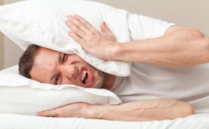 علماء : فقدان ساعتين من النوم كل ليلة تثير الشعور بالغضب