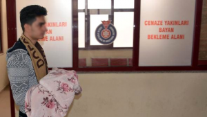 وفاة رضيعة سورية وسط ظروف غامضة بعد أيام من خروجها من مستشفى في مدينة تركية ( فيديو )