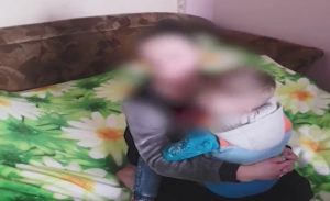 أم أوكرانية تغتصب طفلها و تصور جريمتها لبيع مقاطع الفيديو !