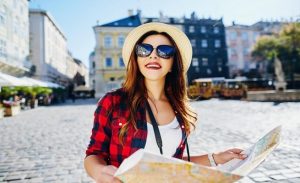 أكثر 10 بلدان أماناً لسياحة النساء بمفردهن