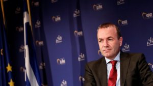مرشح لرئاسة المفوضية الأوروبية: تركيا لا يمكنها الانضمام للاتحاد الأوروبي