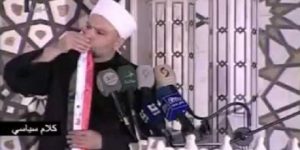 55555 بعد مسيرة تشبيح حافلة .. مصادر إعلامية موالية تتحدث عن إقالة ” خطيب الجامع الأموي ” في دمشق