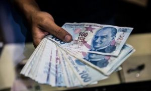 صعود الليرة التركية وأسهم البنوك بعد عرض للمساعدة