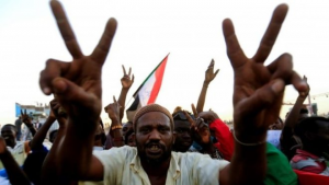 صحيفة بريطانية : ” الأمل في السودان يمثل تهديداً للطغاة السعوديين “