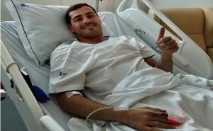 إيكر كاسياس يطمئن متابعيه من المستشفى بعد أزمة قلبية