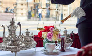 في لندن .. كوب من الشاي بـ 200 دولار بفندق يطل على قصر باكنغهام