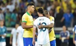 حكم مباراة الأرجنتين و البرازيل : الـ ” فار ” لن تنهي أخطاء الحكام