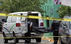 المكسيك : العثور على جماجم معلقة و جنين في زجاجة بعد مداهمة وكر عصابة