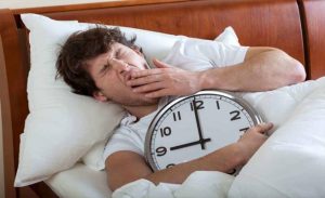 دراسة جديدة : النوم 9 ساعات يومياً يعرضك للإصابة بالخرف و الزهايمر