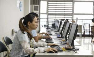 خلال 3 أعوام .. الحكومة الصينية تأمر بالتخلص من الكمبيوترات الأجنبية