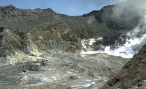 خمسة قتلى في ثوران بركان في نيوزيلندا ( فيديو )