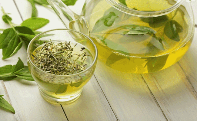 بينها الحماية من السرطان .. خرافات شائعة عن الشاي الأخضر