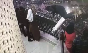 طالب مصري يهرب من أزمته النفسية بالانتحار من برج القاهرة