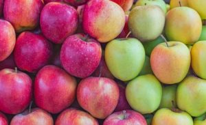 هل سيختفي التفاح الأحمر قريباً من الأسواق بسبب التغير المناخي ؟