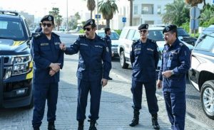 الكويت : القبض على زوجين نشرا فيديو في وضع ” غير أخلاقي “