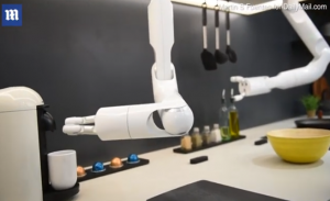 ” سامسونغ ” تكشف عن مساعد روبوتي للمطبخ ( فيديو )