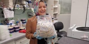 ألمانيا توجه التهنئة لباحثة عربية فازت بأفضل بحث عن السرطان