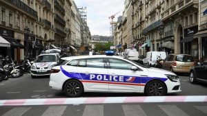 فرنسا : عصابة تسطو على متجر مجوهرات باريسي وتسرق قطعاً بقيمة 15 مليون يورو !