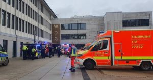 ألمانيا : طالب يطعن عدداً من زملائه في هذه المدينة .. ثم يصيب نفسه بجروح خطيرة !
