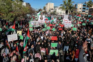 حركة حماس تدعو الأردنيين مجدداً للنزول إلى الشوارع و الساحات للتظاهر ( فيديو )