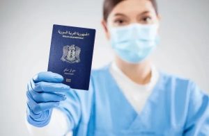 صحيفة : يتم تطبيق سياسة تطفيش مذلة للكوادر الطبية في سوريا