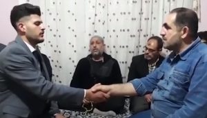 تركيا : عقد قران سوريين على مهر قدره كيلو غرام من التمر فقط ( فيديو )