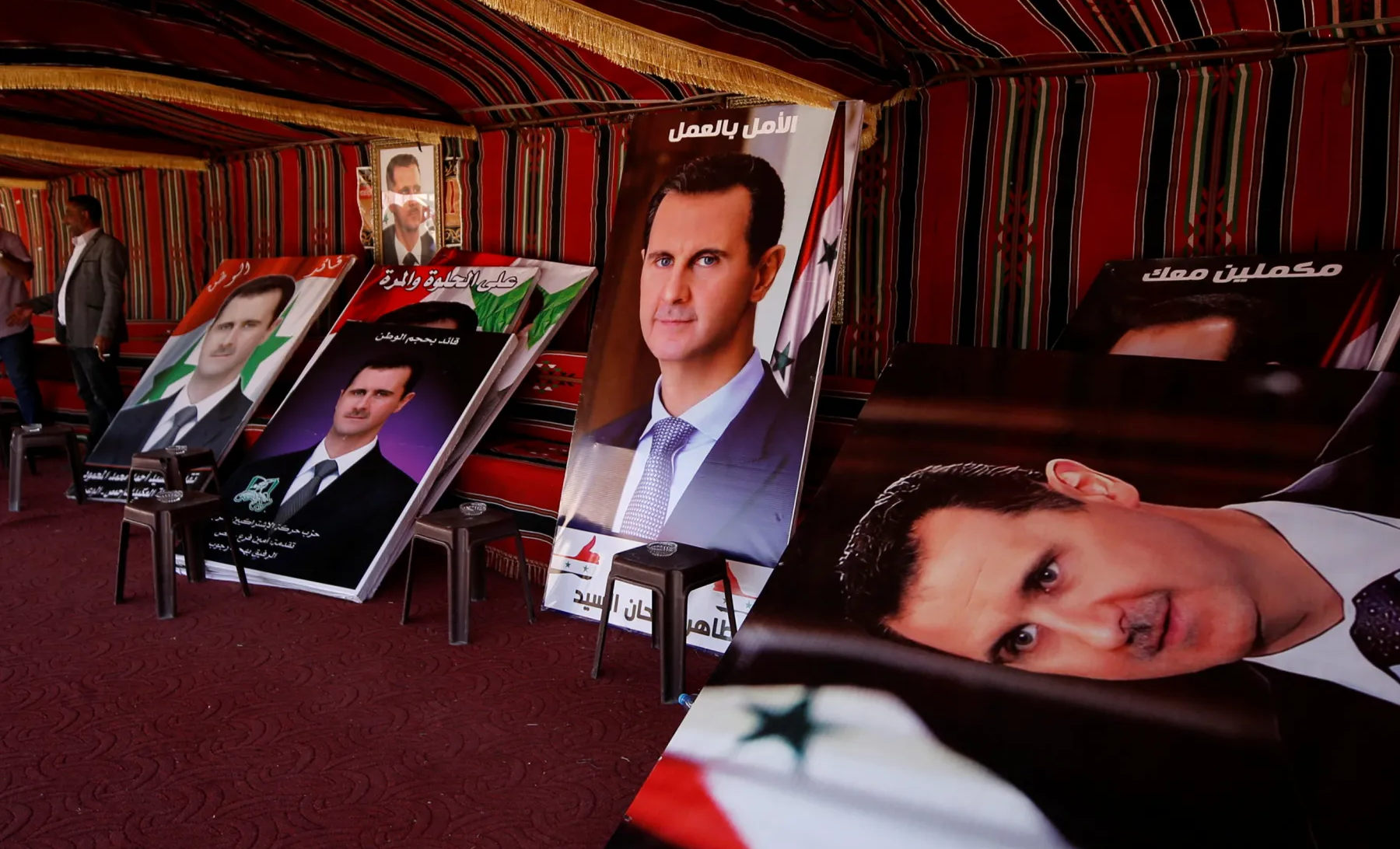 حكومة بشار الأسد تدرس إمكانية تقليل ساعات الدوام الرسمي و إضافة يوم عطلة ثالث