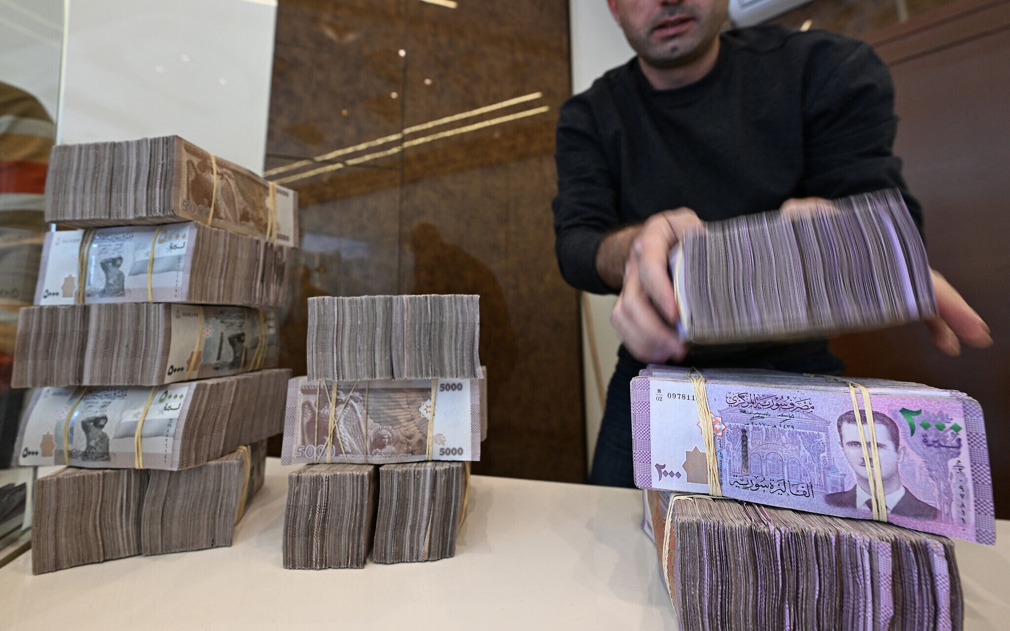 سعر صرف الليرة التركية مقابل اليورو