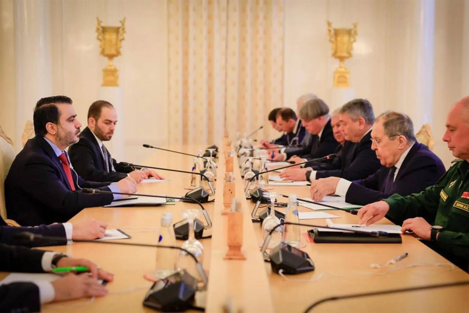 بوتين يلتقي الشيباني و أبو قصرة في موسكو – عكس السير