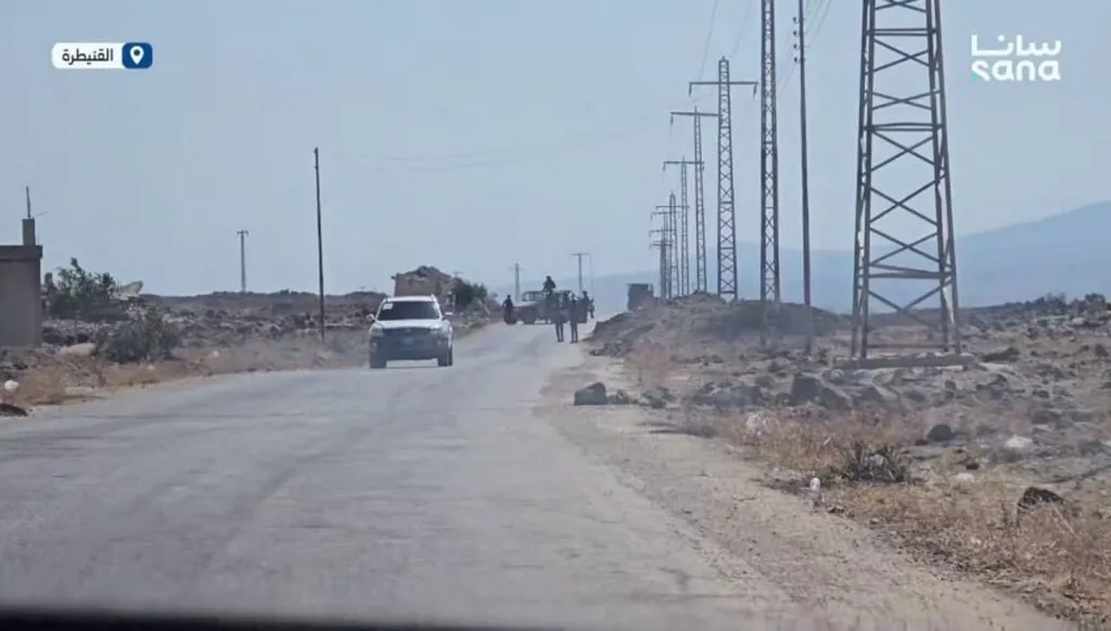 الجيش الإسرائيلي يطلق قنابل دخانية على أطفال ونساء بريف القنيطرة – عكس السير