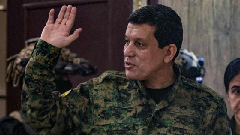 مظلوم عبدي: توصلنا إلى تفاهم مشترك حول دمج القوى العسكرية .. والحل في سوريا يجب أن يكون لامركزياً – عكس السير