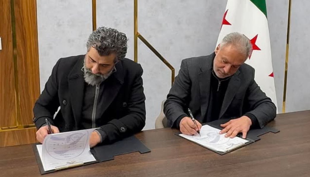 ” احتراماً للرأي العام ” .. محمد حمشو يعلن عن توقيعه لاتفاق شامل مع ” الحكومة الجديدة ” و فتح ” صفحة جديدة “