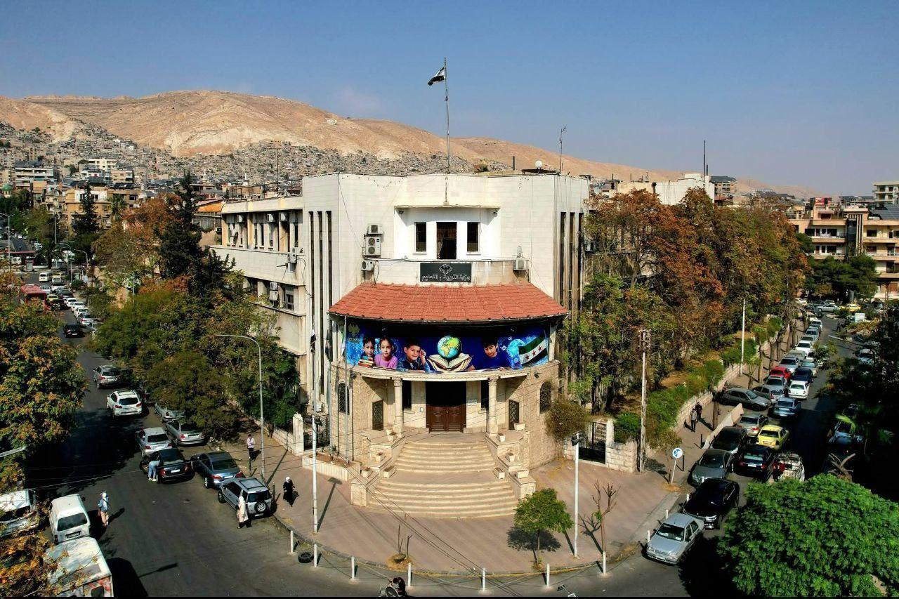 وزارة التربية تصدر قراراً لتنظيم تحديد المستوى للطلبة غير المسجلين في عدد من المحافظات – عكس السير