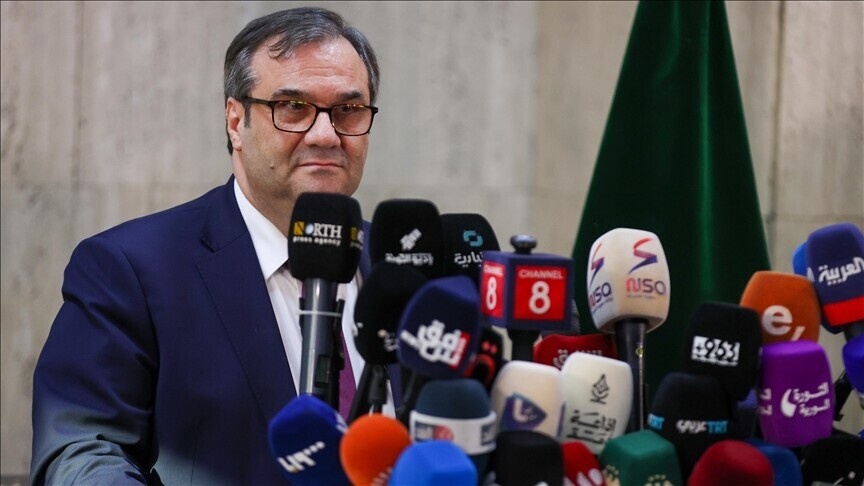 محافظ مصرف سوريا يتوقع تحسن الليرة مع زيادة الإنتاج وتنظيم الاستيراد – عكس السير