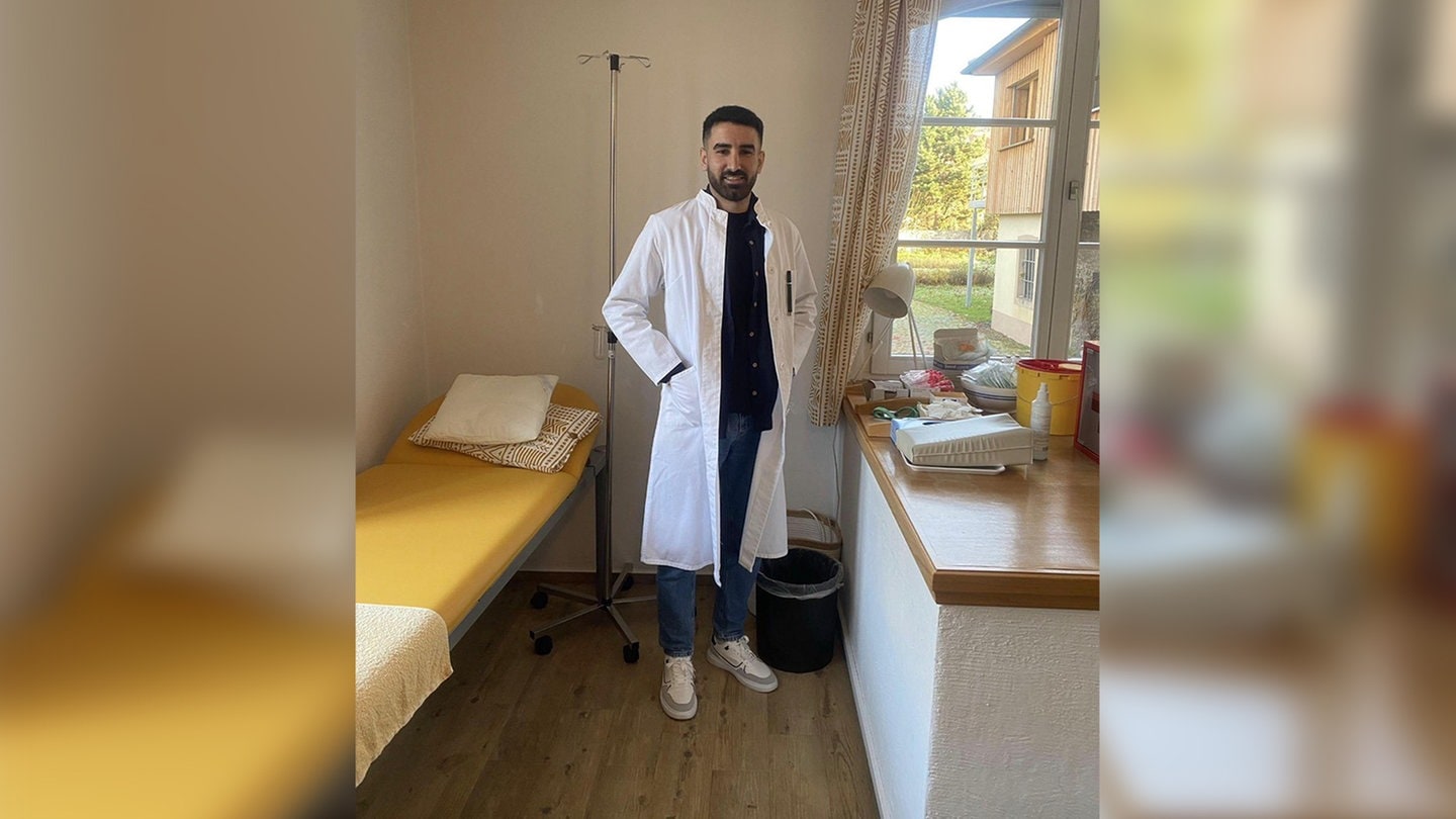 رغم تفوقه الدراسي وحصوله على فرصة تدريب مهني.. شاب عراقي مهدد بالترحيل من ألمانيا بعد 5 سنوات – عكس السير