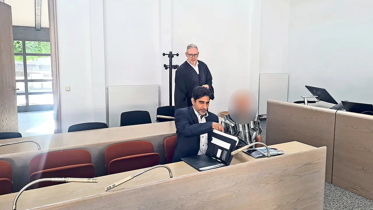 محكمة ألمانية تغرّم سورياً بعد محاولته الاعتداء على عاملة نظافة داخل مركز لجوء